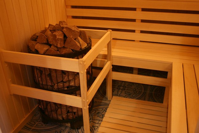 Avietinis kvarcitas pirtims 20kg, 5-10cm